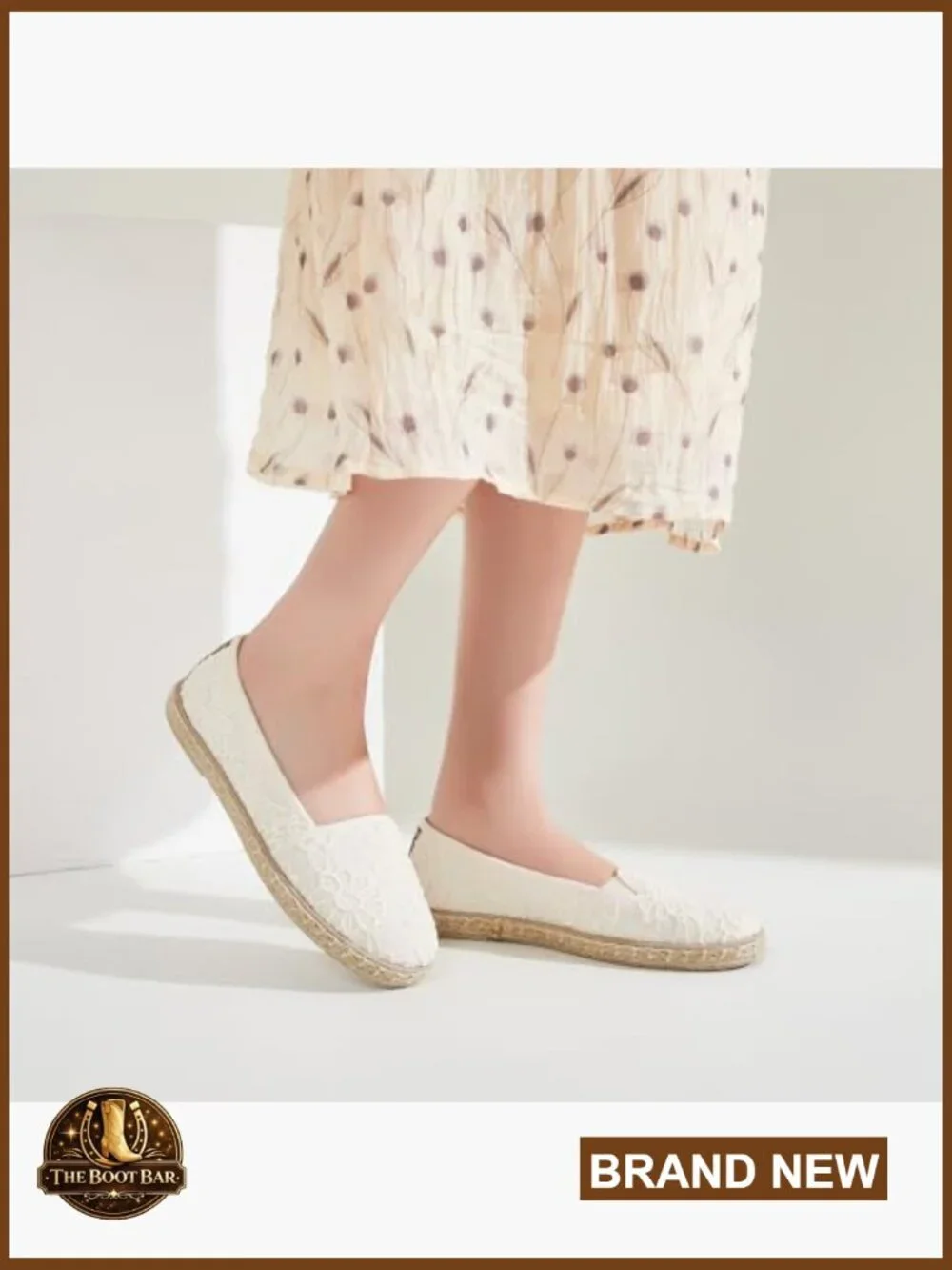 Women's Flats with Embroidered Lace, Breathable Ballet Dress Shoes
